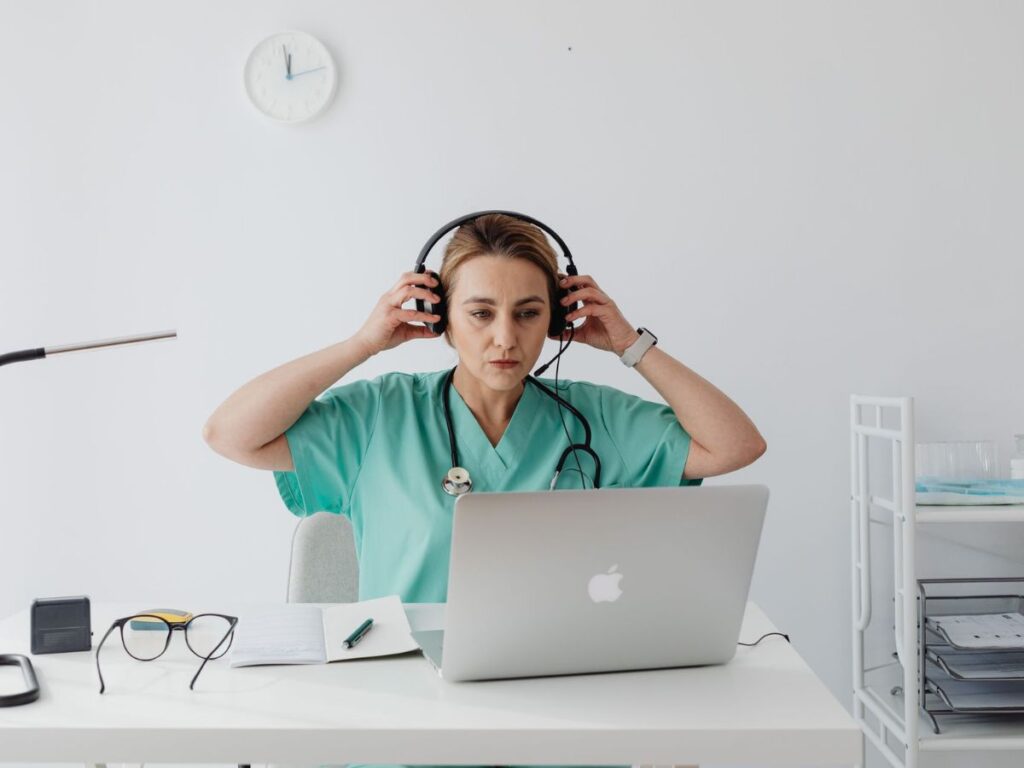 10 Tasks a Medical Virtual Assistant Can Do